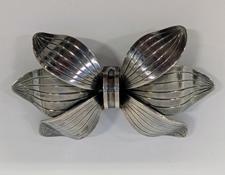 XXX Brosch silver Engelbert/Stigbert 1953