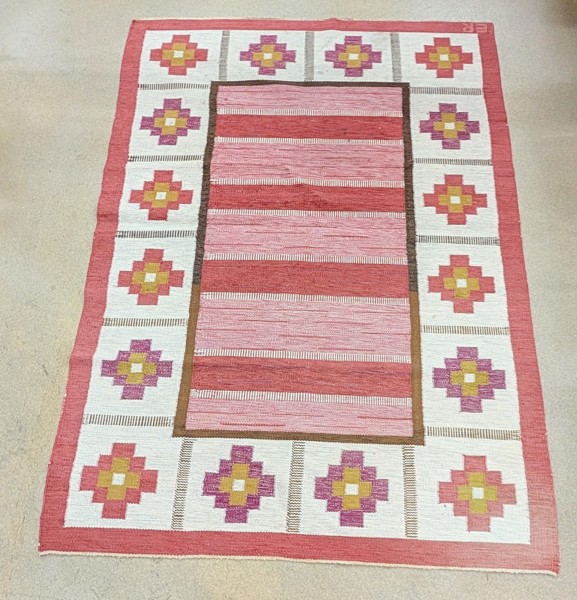 XXX  Matta rölakan signerad E.R