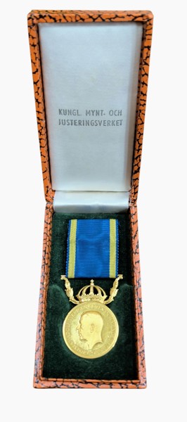 Förtjänstmedalj "18K / 23K"