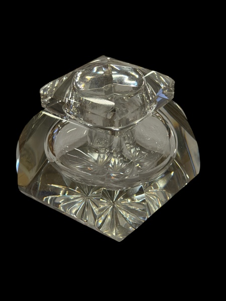 BLÄCKHORN slipat kristallglas omkring sekelskiftet 1900