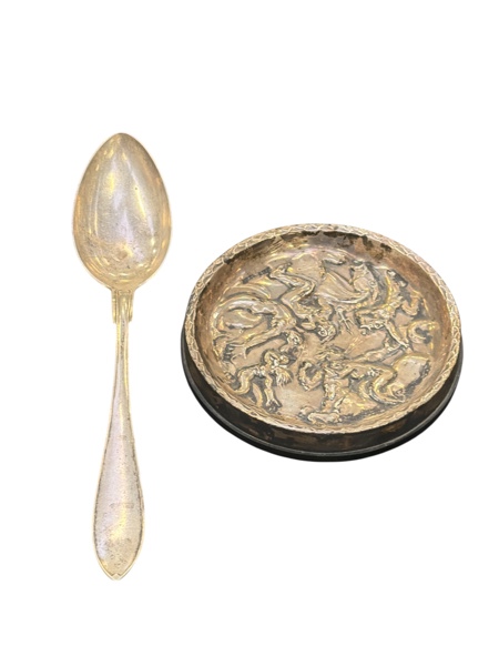 SILVER set med sked samt silvermonterat prydnadsfat omkring 1900