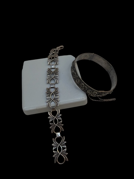 SILVER ARMBAND 2 st