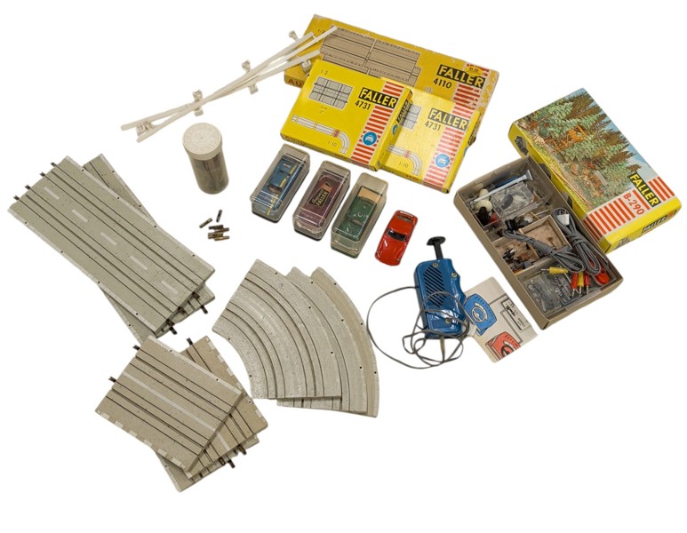 Leksaker Bilar och racerbana av märket Faller