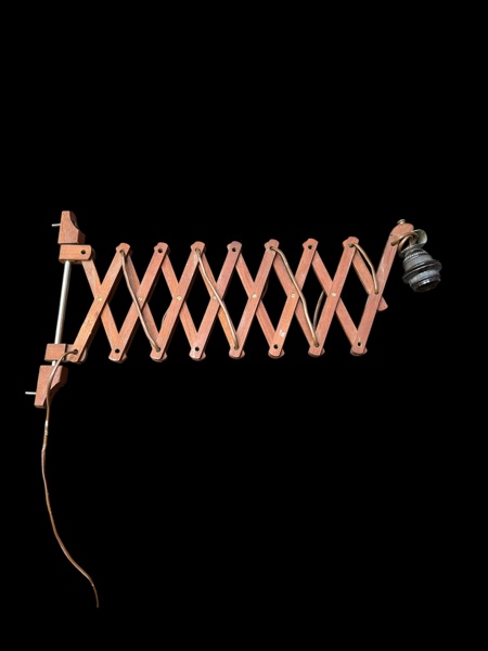 VÄGGLAMPA, teak 1900-tal