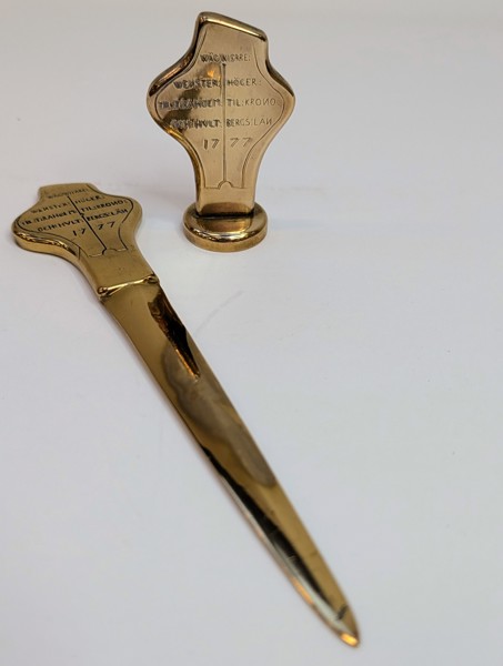 Brevknivar med sigill "Vägvisare" 2 st