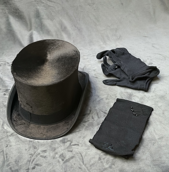 CYLINDERHATT, Svart i originalförpackning