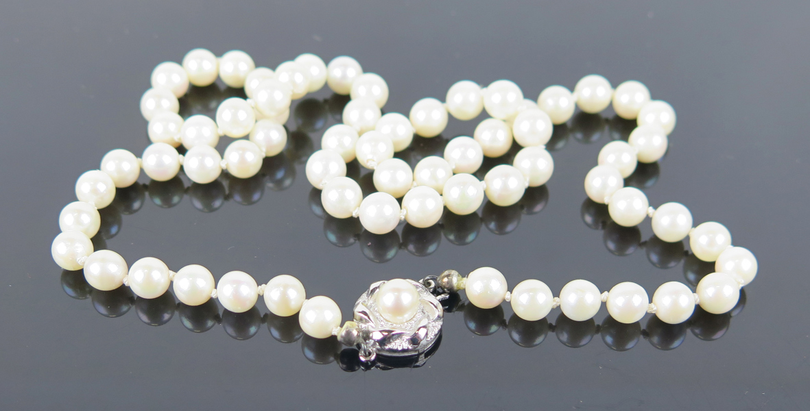 COLLIER, odlade pärlor