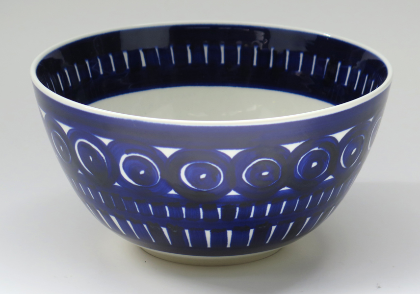 Procopé, Ulla för Arabia, skål, porslin. "Valencia", dekor av blå blomma