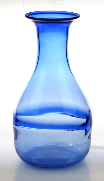 Vallien, Bertil för Kosta Boda, vas, blåtonad glasmassa, Colour Accent, signerad