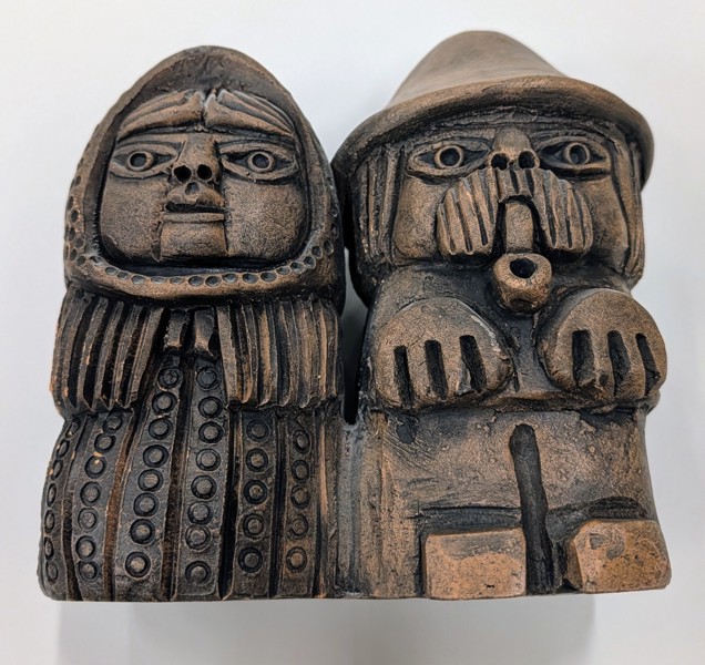 XXX Keramiska figurer föreställande ett par "Dziad i Baba" Ursprung troligen Polen