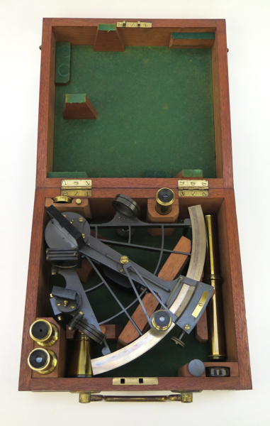Sextant i låda, D. Mc Gregor & Co, Glasgow, Greenock & Liverpool, mässing