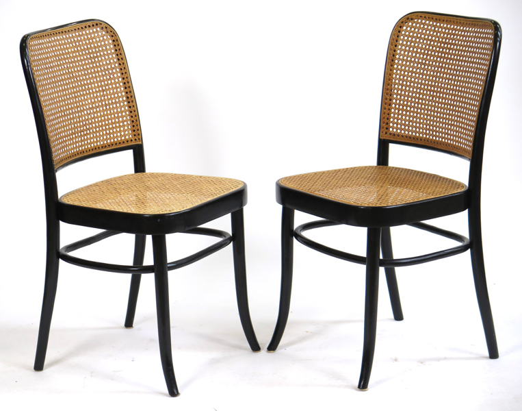 Stolar 1 par, svartlackerat böjträ med rottingsits och -rygg, Thonetstil