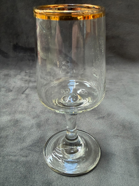 GLAS, PARTI 28 st totalt