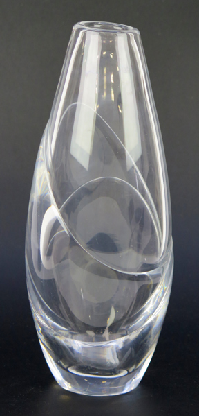 Lundin, Ingeborg för Orrefors, vas, klarglas, optikblåst ("dubbelfång")
