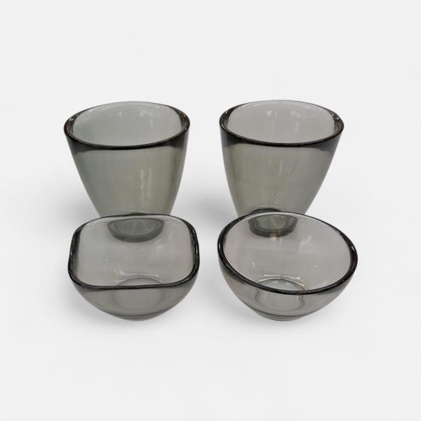 PARTI GLAS, 4 delar