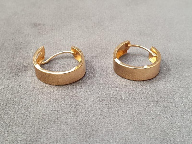 ÖRHÄNGEN, GULD