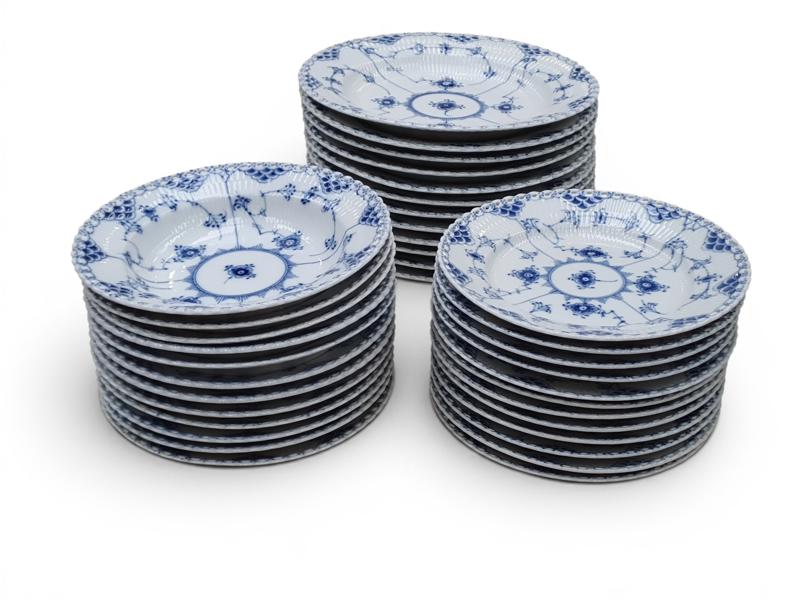 PORSLIN, ROYAL COPENHAGEN MUSSELMALET, TALLRIKAR