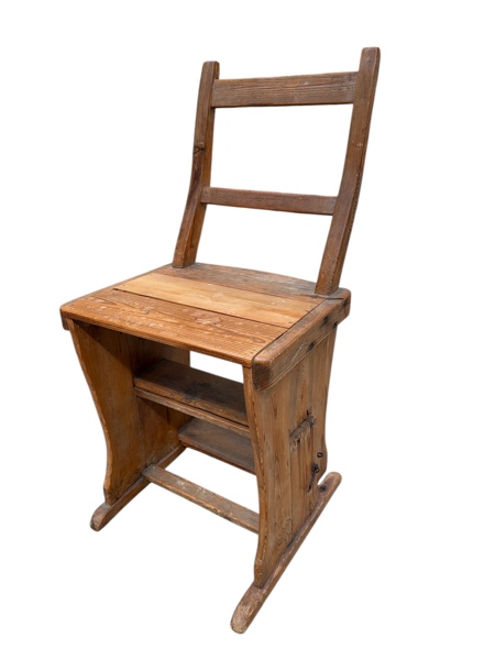 Stegstol, furu delvis renoverad