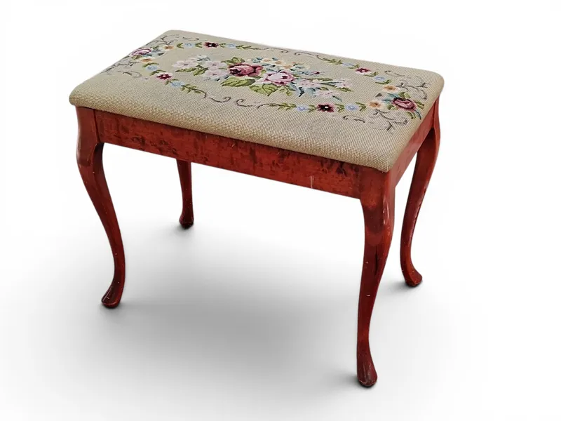 PIANOPALL, broderad sits