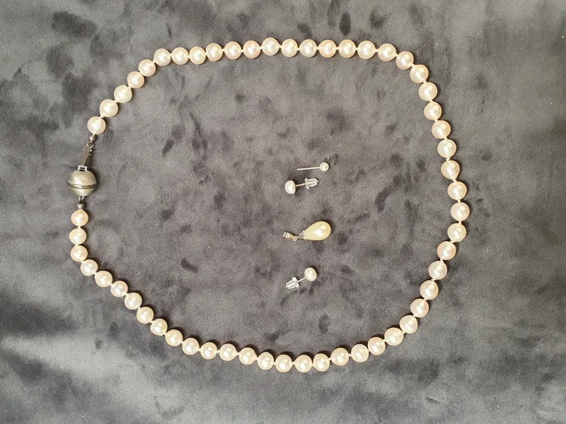 PÄRLCOLLIER, LÅS I STERLINGSILVER