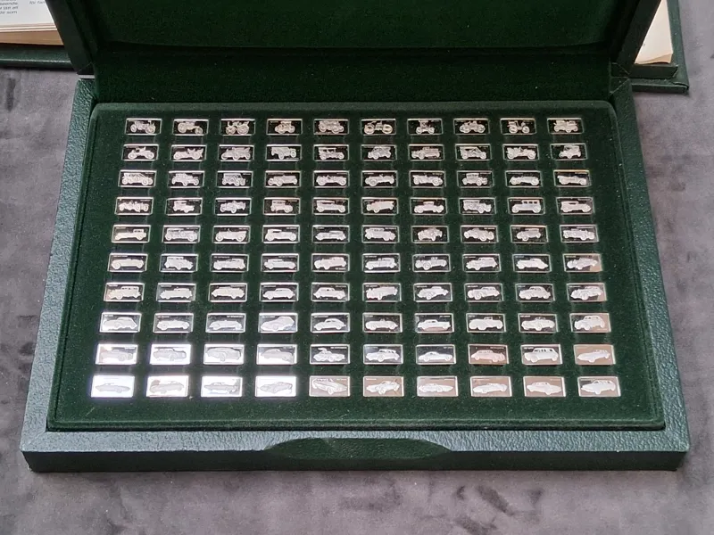 SILVERMINIATYRER, STERLING, bilar, 100 st, vardera ca 9x17 mm