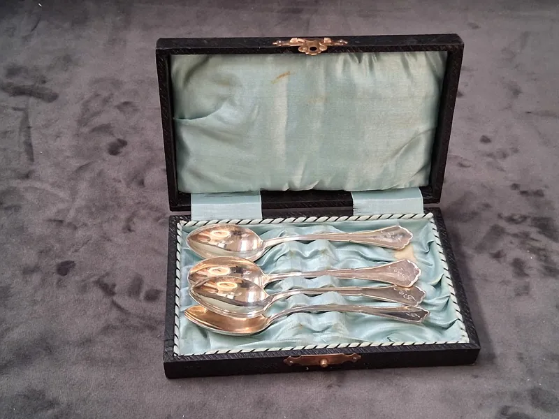 THESKEDAR, SILVER, 4 st