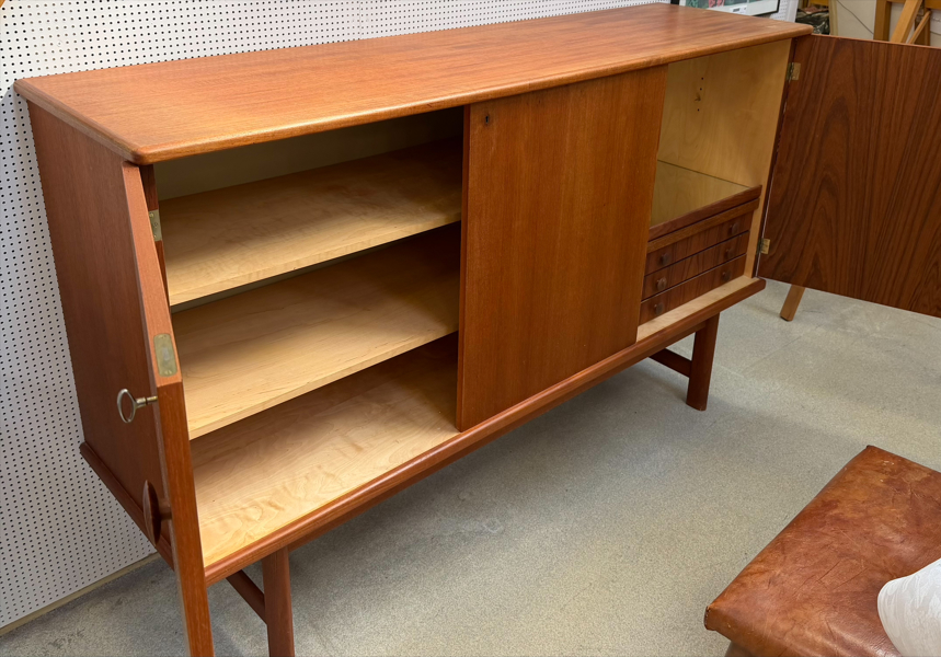 Sideboard,teak 1900-talets mitt