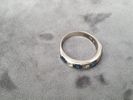 RING, 14K, vitguld, 4 mörkblå stenar