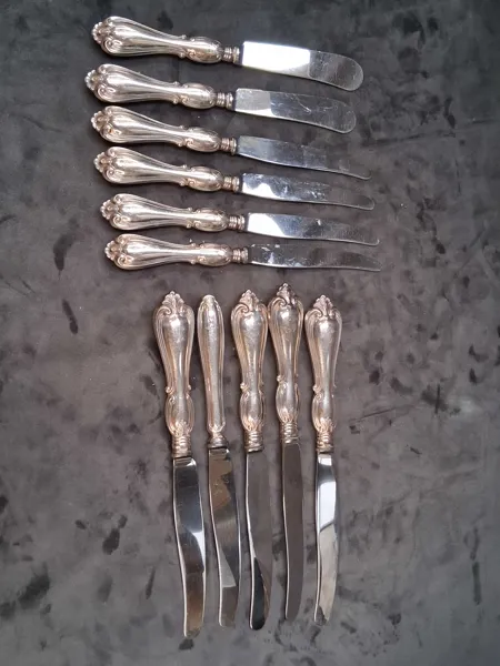 SILVER Bestick knivar kontrollstämplade 680gram