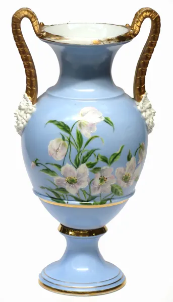 Urna med hänklar, empirstil, B&G, 1800-talets slut, polykromt haumalerei daterat 1891, h 34 cm