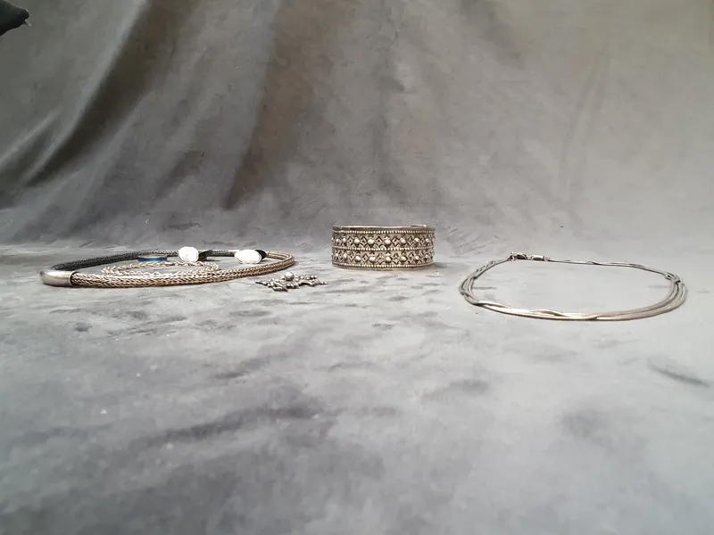 Parti silver, halsband, ring mm