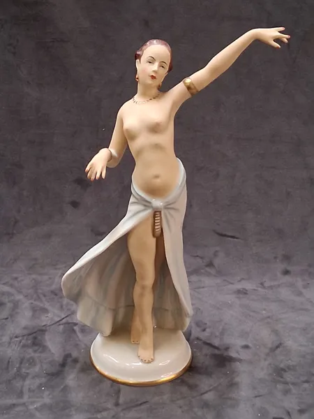 Figurin, Alba kunst