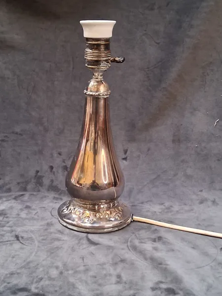 Bordslampa, metall