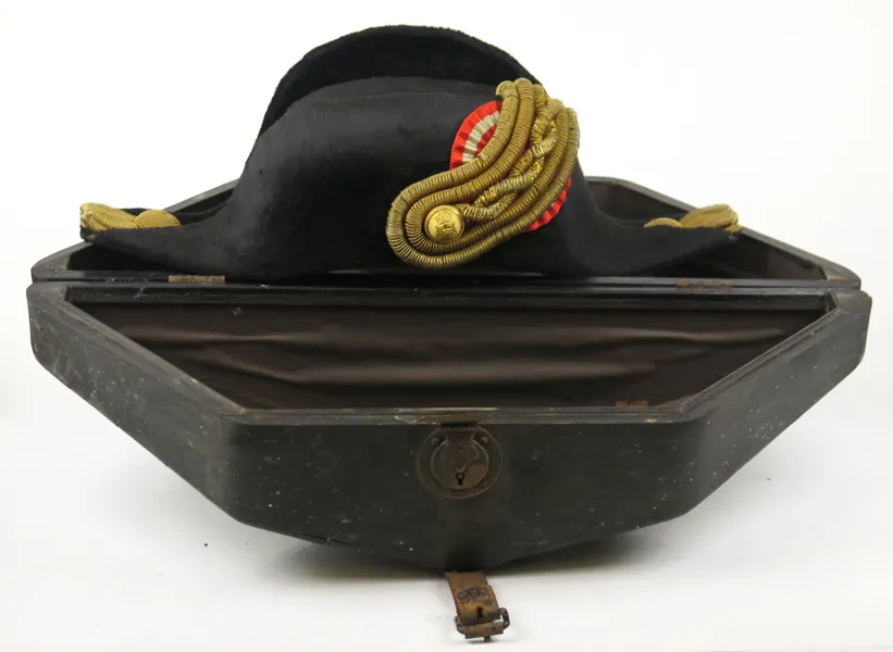 Bicorne i låda, Dansk modell för ämbetsman (?),