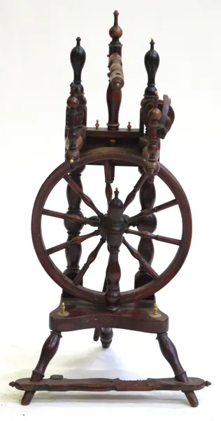 Högrock, svarvat trä, 1800-tal, 