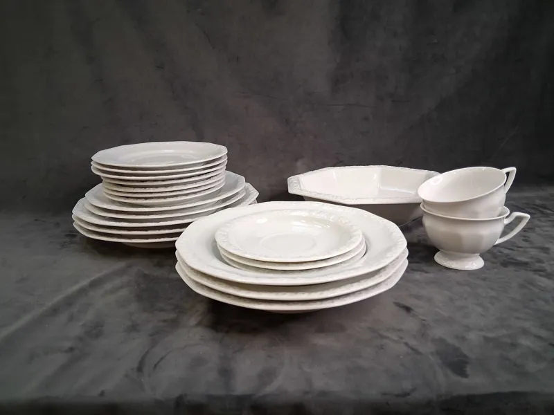 Matservisdelar, Philip Rosenthal för Rosenthal, cirka 20 delar,