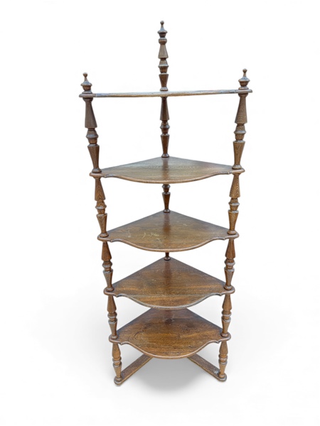 ETIENNEHYLLA i trä, 1900-tal