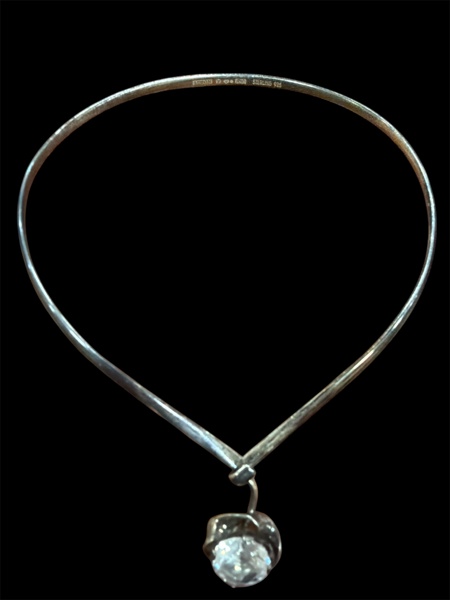 Silver halsband med bergskristall ALTON Sterling